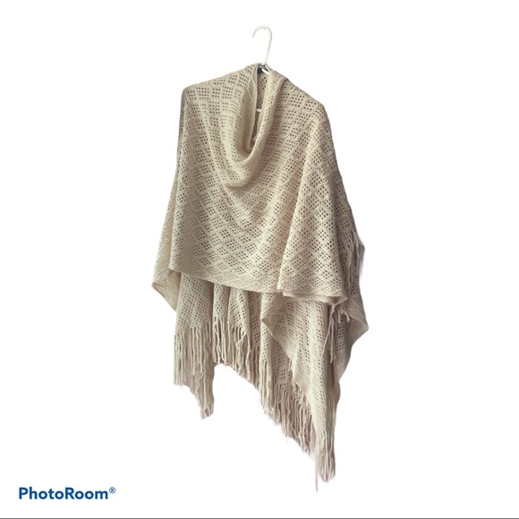 Cream shawl - Picture 1 of 4